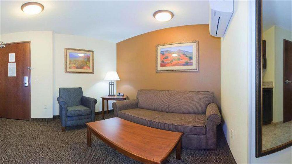 Holiday Inn Express & Suites Trinidad By Ihg Luaran gambar