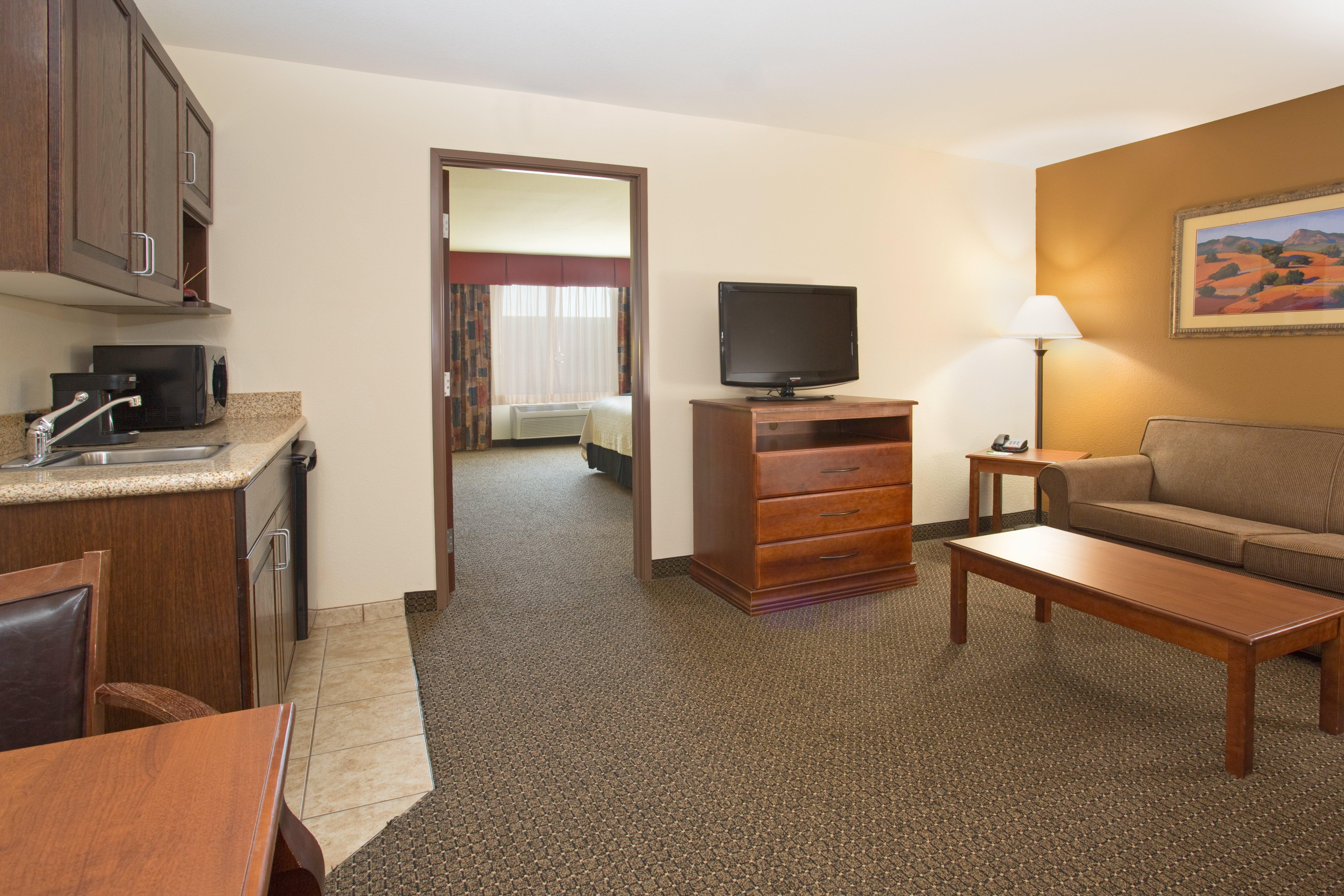 Holiday Inn Express & Suites Trinidad By Ihg Luaran gambar